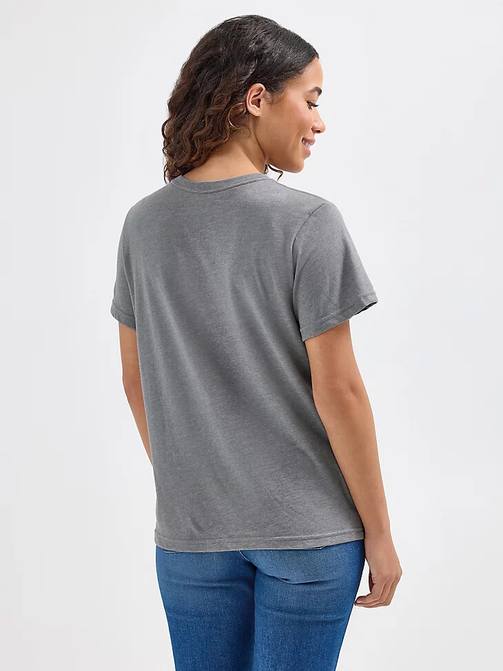 camiseta gráfica rope desert para mujer en color asfalto