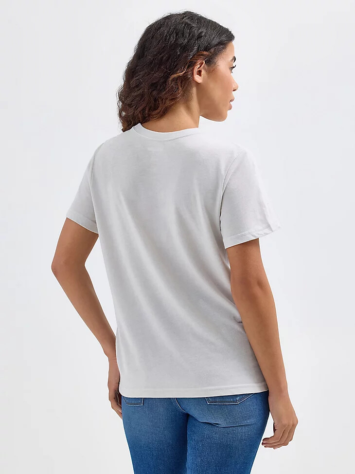 camiseta gráfica de aventura en el desierto para mujer lunar rock