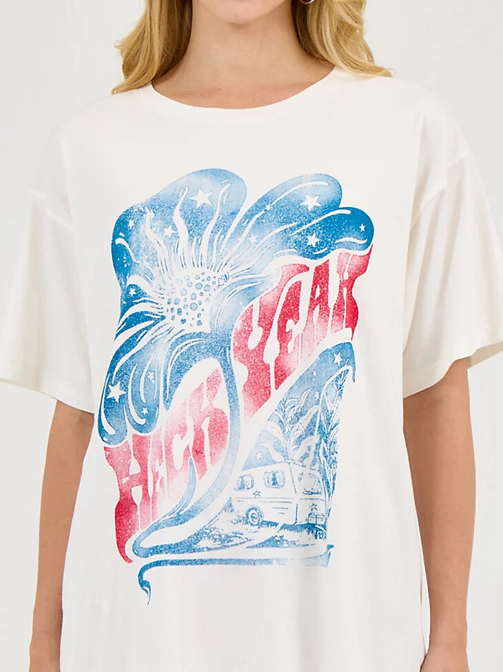 camiseta extragrande heck yeah de wrangler x lainey wilson