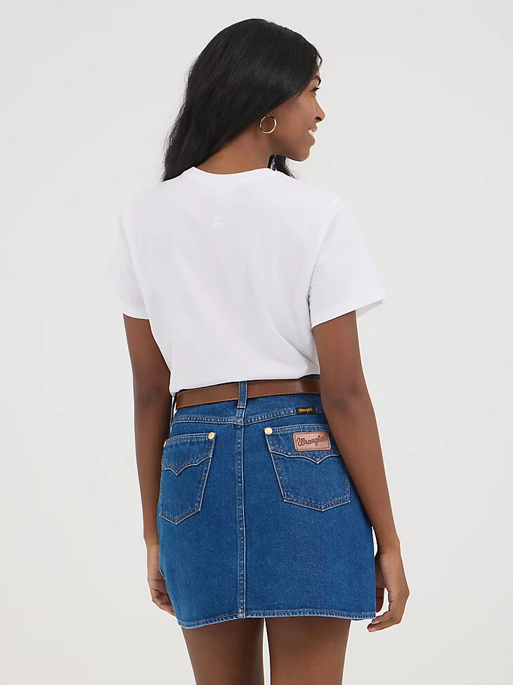 camiseta gráfica wrangler x yellow rose de kendra scott en blanco brillante